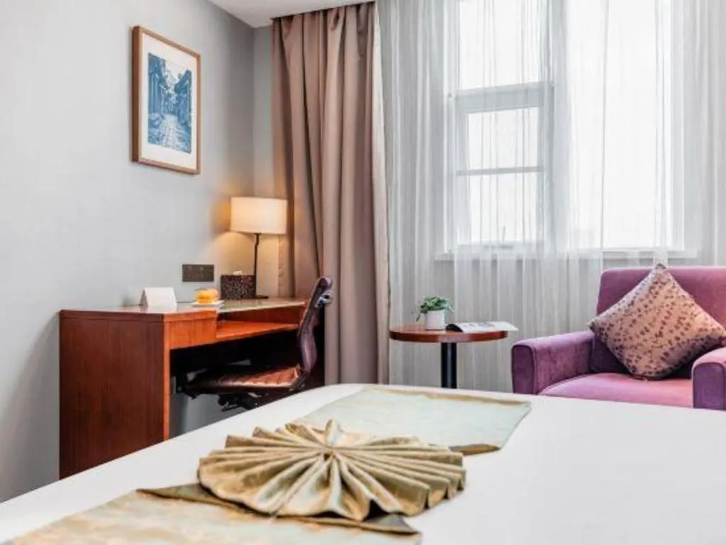 Bed in Yitel Guangzhou Pazhou Exhibition Center Chigang Metro Station