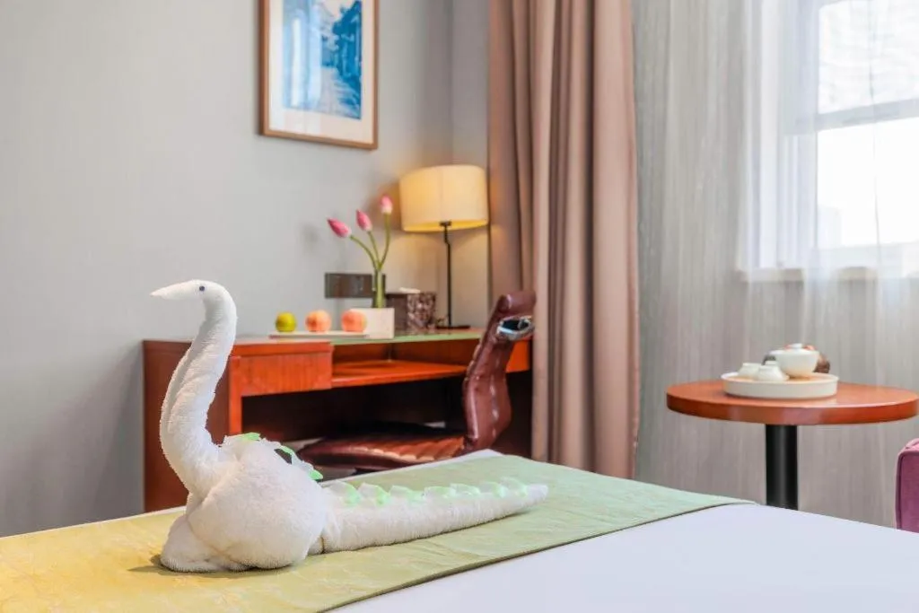 Bed in Yitel Guangzhou Pazhou Exhibition Center Chigang Metro Station