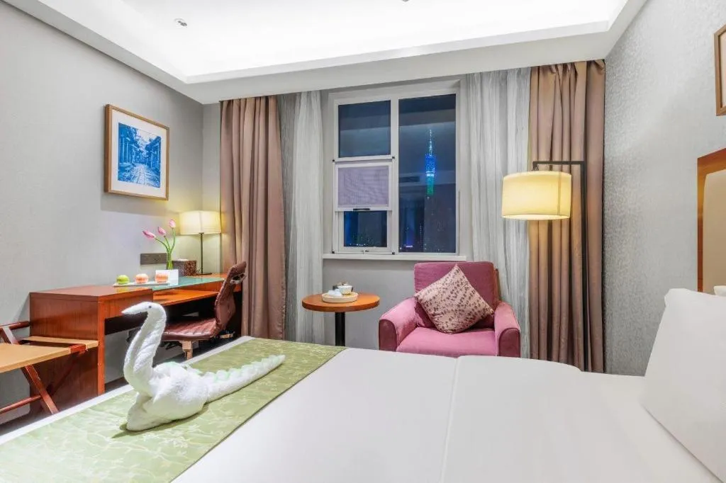 Bed in Yitel Guangzhou Pazhou Exhibition Center Chigang Metro Station