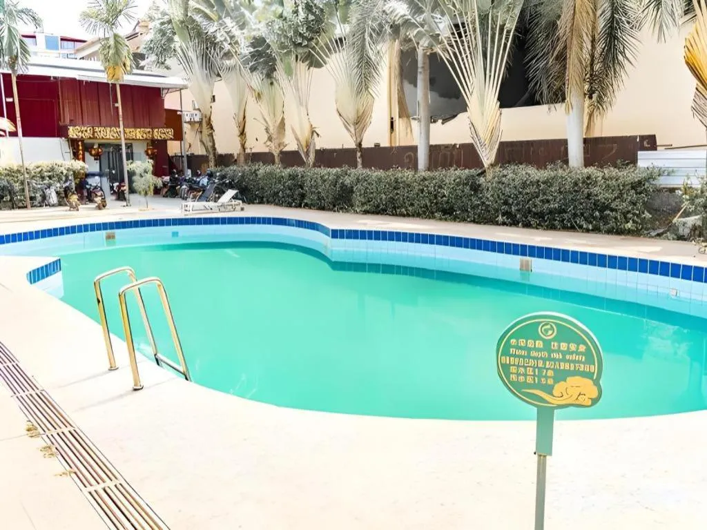 Jian Guo Grand Hotel