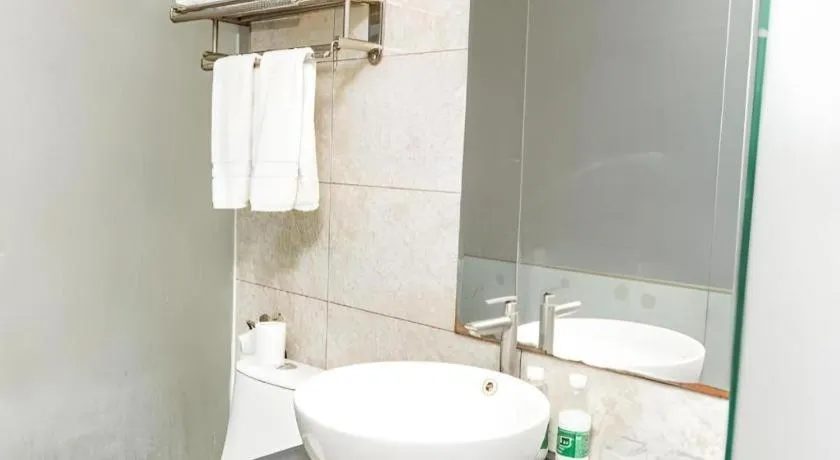 Jian Guo Grand Hotel