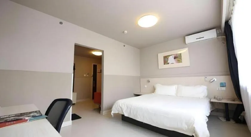 Bed in Jinjiang Inn Tonghua Shengli Road Branch