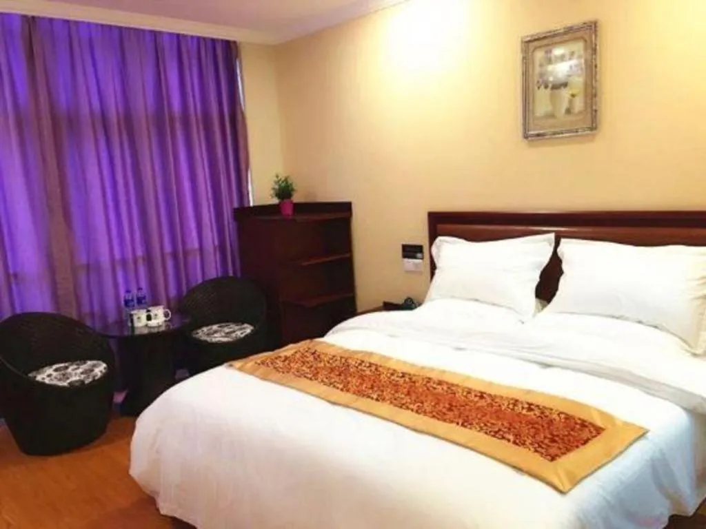 Bed in GreenTree Inn Shanghai Sheshan national tourist resort Express Hotel