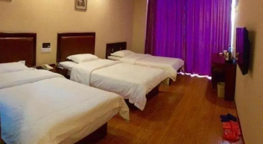 Bed in GreenTree Inn Shanghai Sheshan national tourist resort Express Hotel