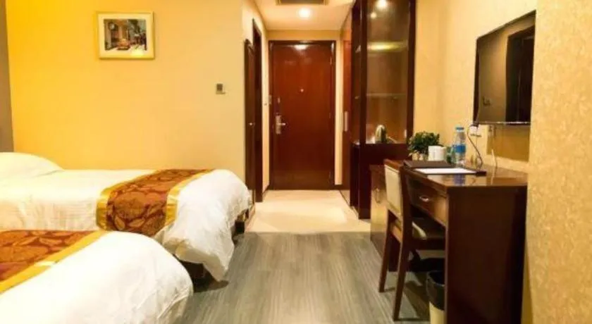 Bed in GreenTree Inn Shanghai Sheshan national tourist resort Express Hotel