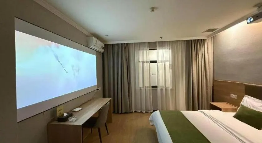 Bed in GreenTree Inn Jiangsu Suzhou Kunshan Beimen Road Express Hotel