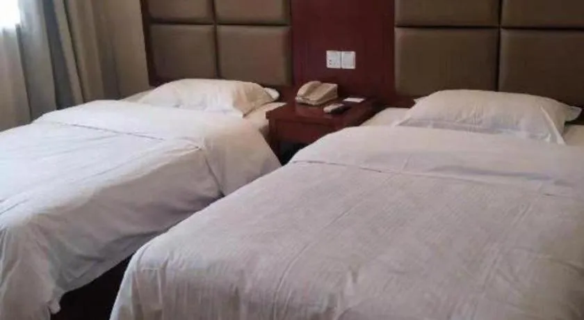 Bed in GreenTree Inn Suzhou Guanqian Street Leqiao Metro Station