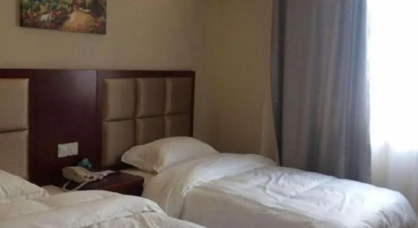 Bed in GreenTree Inn Suzhou Guanqian Street Leqiao Metro Station