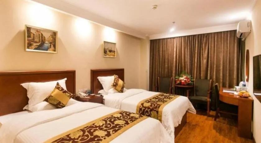 Bed in GreenTree Inn Beijing Daxing District Yufa Town New Airport Express Hotel