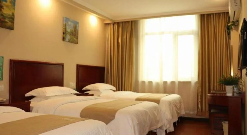 Bed in GreenTree Inn Beijing Daxing District Yufa Town New Airport Express Hotel