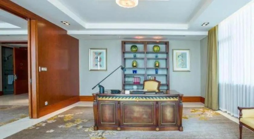 Suzhou Jinji Lake Grand Hotel