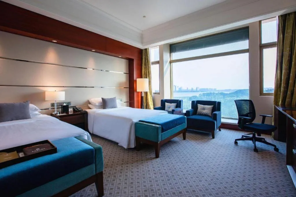 Bed in Suzhou Jinji Lake Grand Hotel
