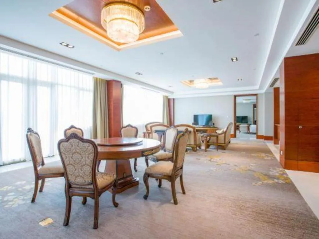 Suzhou Jinji Lake Grand Hotel