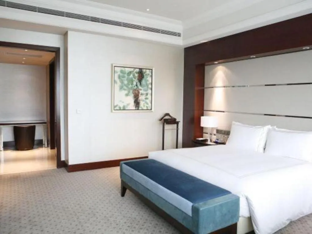 Bed in Suzhou Jinji Lake Grand Hotel