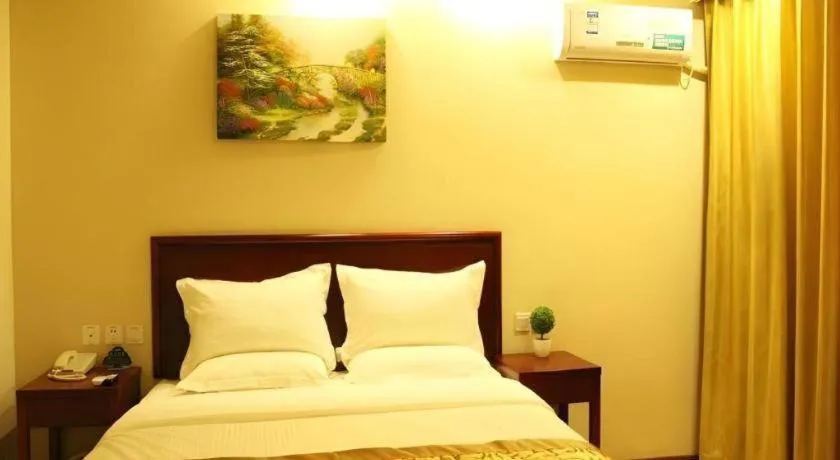 Bed in GreenTree Inn Hebei Zhangjiakou Xiahuayuan Xinchen Road Express Hotel