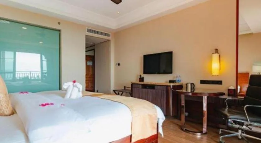 Bed in Hainan Yatai Hot Spring Hotel