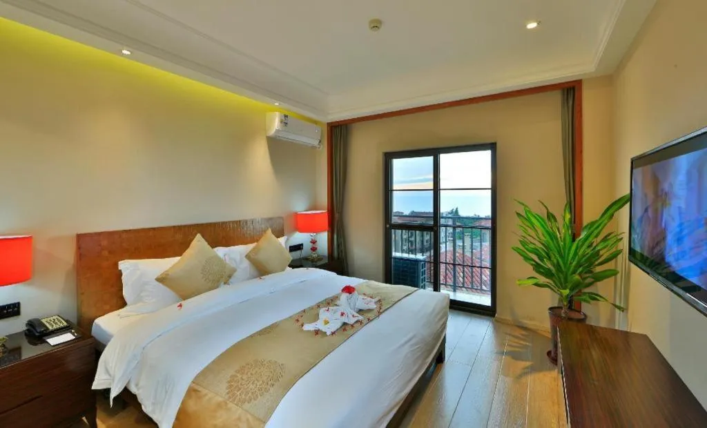 Bed in Hainan Yatai Hot Spring Hotel