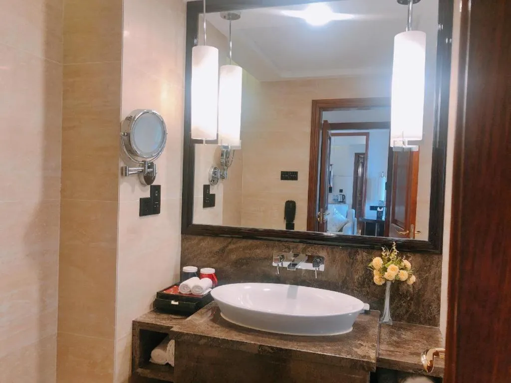 Hainan Yatai Hot Spring Hotel