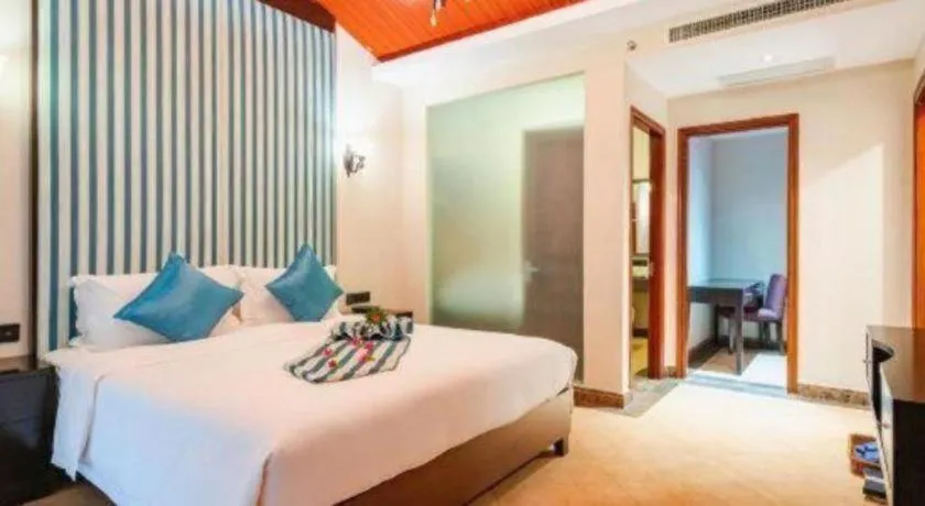 Bed in Hainan Yatai Hot Spring Hotel