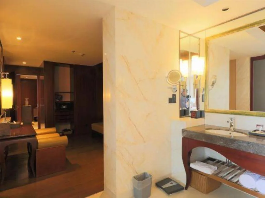 Hainan Yatai Hot Spring Hotel