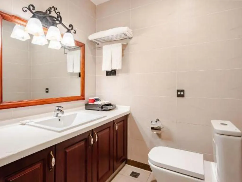 Hainan Yatai Hot Spring Hotel