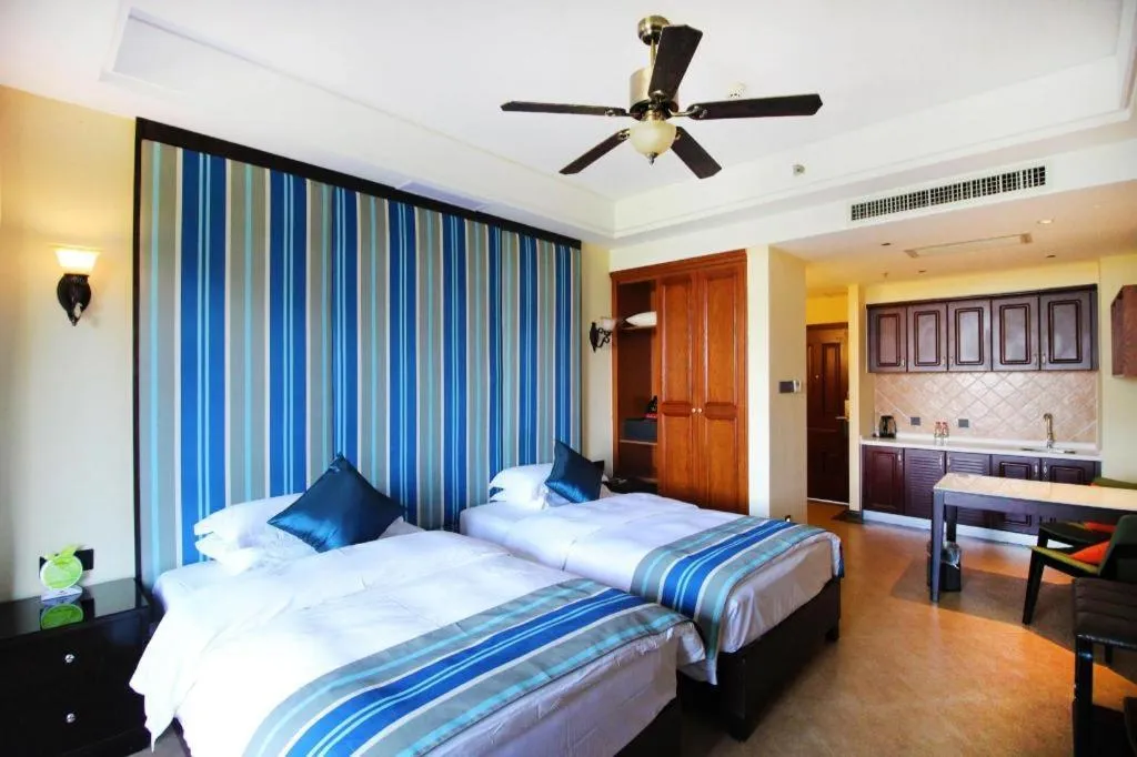 Bed in Hainan Yatai Hot Spring Hotel