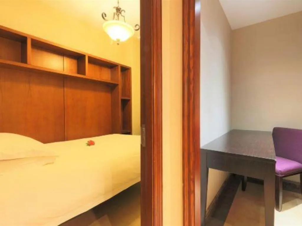 Bed in Hainan Yatai Hot Spring Hotel