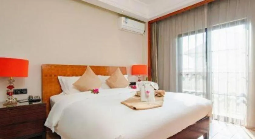 Bed in Hainan Yatai Hot Spring Hotel