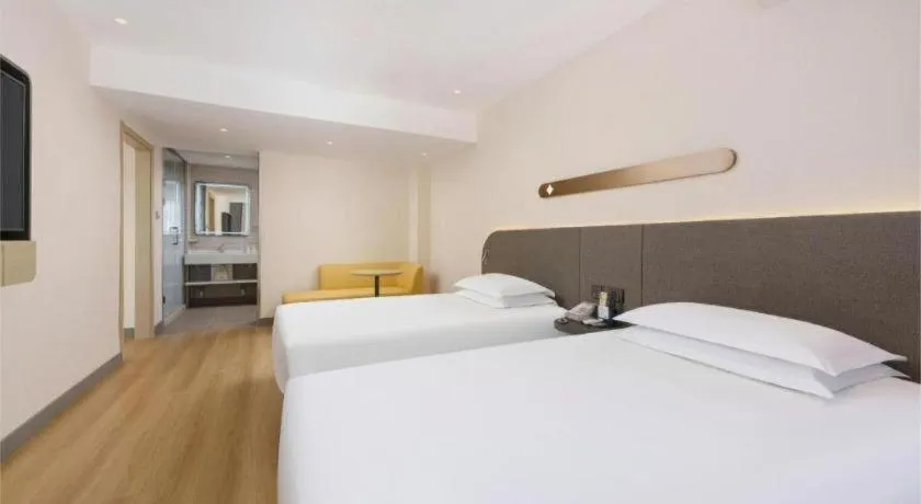 Bed in Jinjiang Inn - Xishan Road