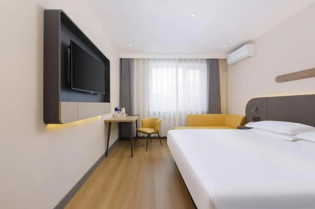 Bed in Jinjiang Inn - Xishan Road