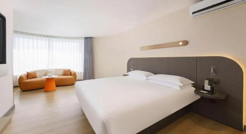 Bed in Jinjiang Inn - Xishan Road