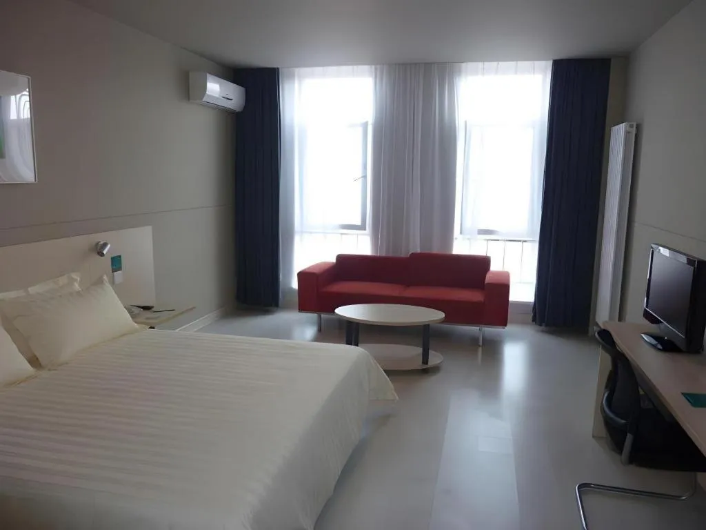 Bed in Jinjiang Inn Yantai Penglaige Zhonglou North Road