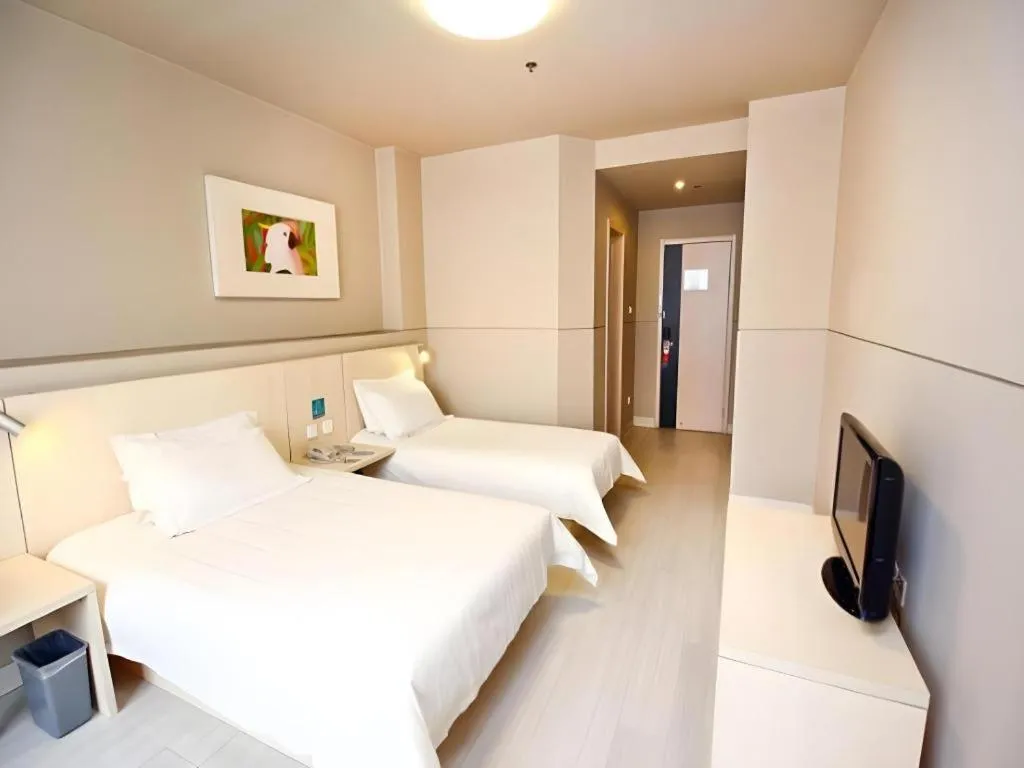 Bed in Jinjiang Inn Xuzhou Pizhou Sanchahe Road