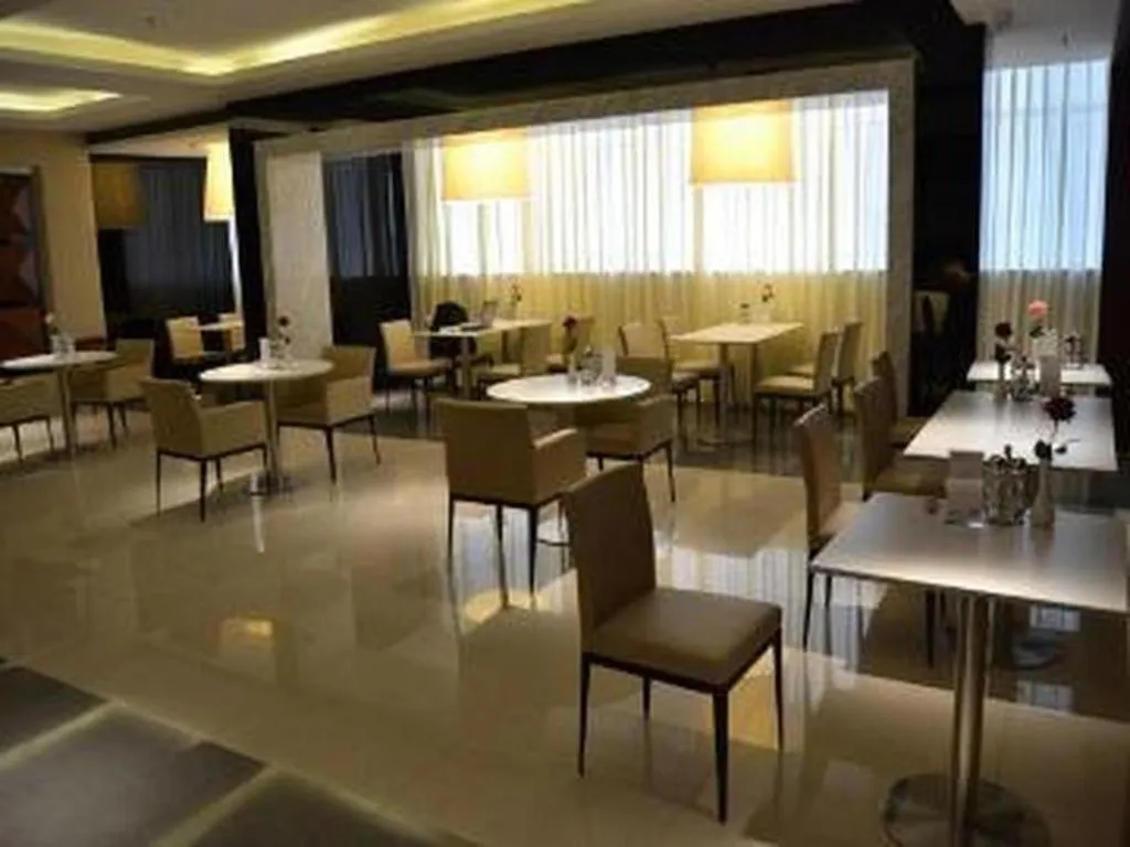 Jinjiang Inn Qianan Middle Yanshan Road Branch