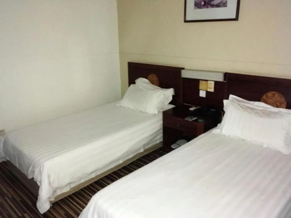 Bed in Jinjiang Inn Shanghai North Bund Yangpu Bridge Branch