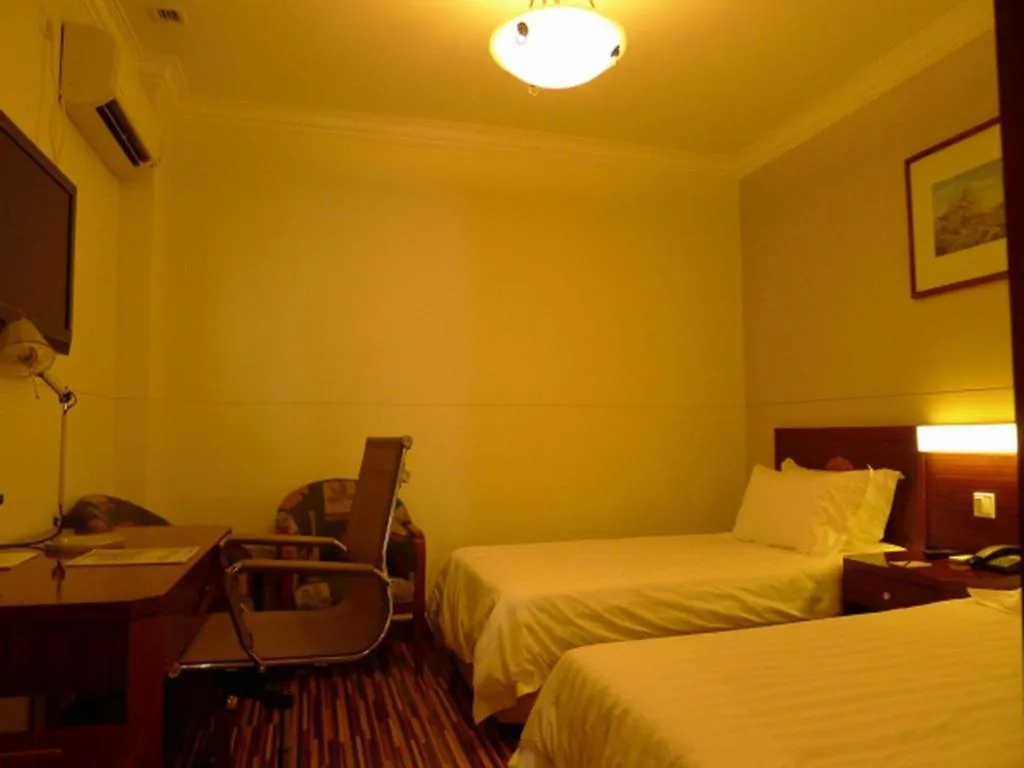 Bed in Jinjiang Inn Shanghai North Bund Yangpu Bridge Branch