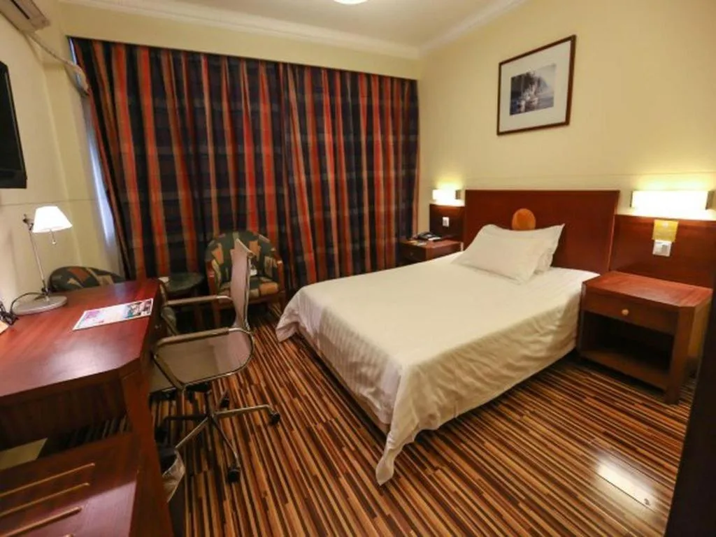Bed in Jinjiang Inn Shanghai North Bund Yangpu Bridge Branch
