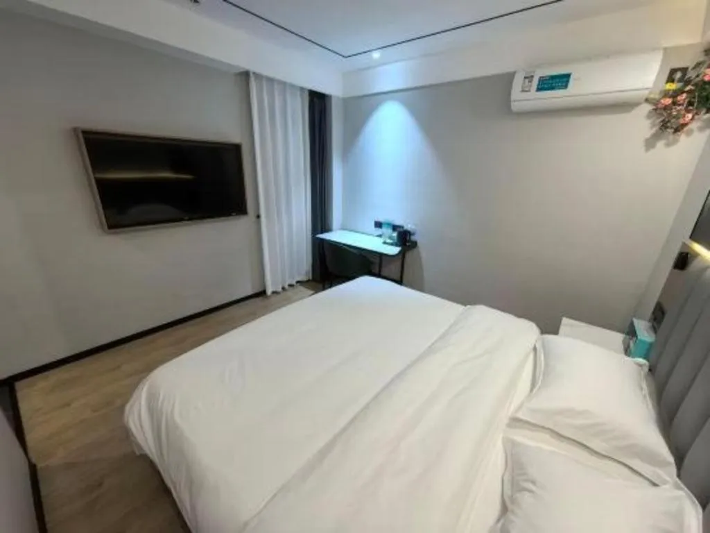 Bed in GreenTree Inn Jiangsu Xuzhou Western 3rd Ring Road Xiyuan Express Hotel
