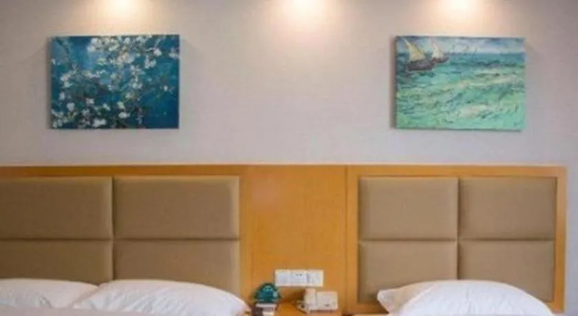 Bed in GreenTree Inn Jiangsu Xuzhou Western 3rd Ring Road Xiyuan Express Hotel