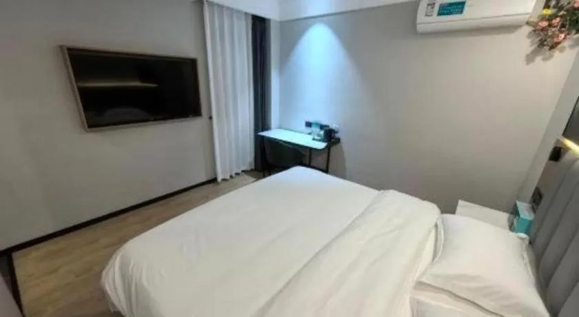 Bed in GreenTree Inn Jiangsu Xuzhou Western 3rd Ring Road Xiyuan Express Hotel