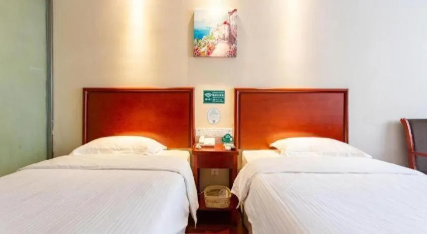 Bed in GreenTree Inn ShanDong Yantai Yantai University Business Hotel