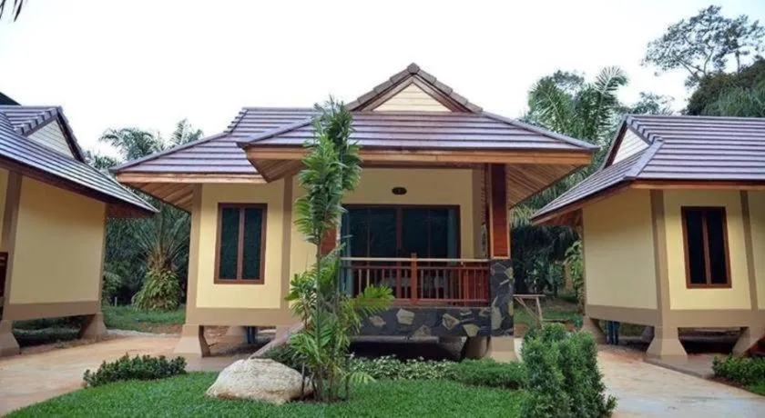 Dusit Phuphaya Resort