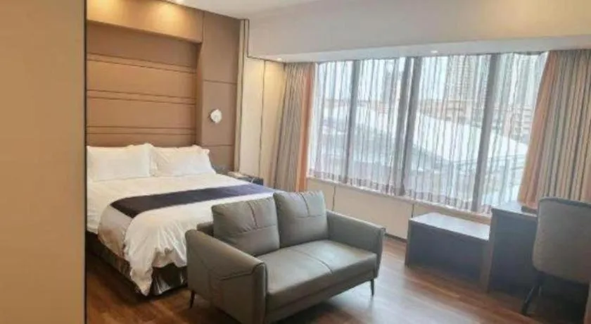 Bed in FOGER YACHT HOTEL