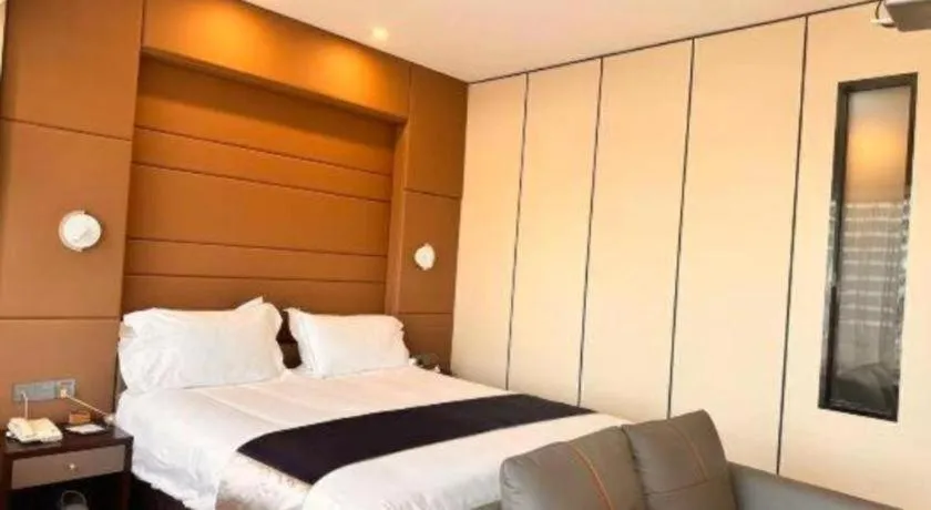 Bed in FOGER YACHT HOTEL