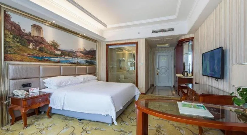 Bed in Vienna International Shanghai Nanxiang