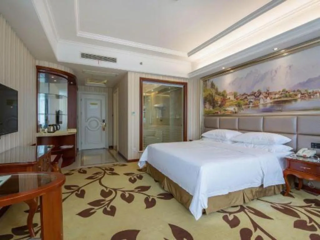 Bed in Vienna International Shanghai Nanxiang