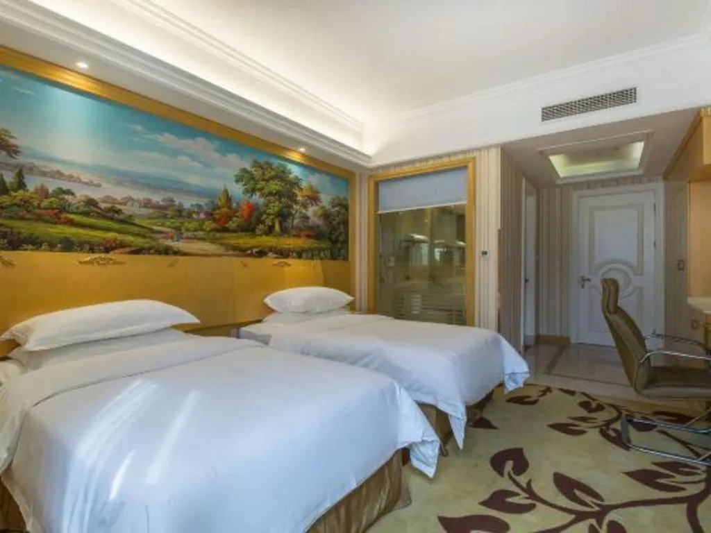 Bed in Vienna International Shanghai Nanxiang