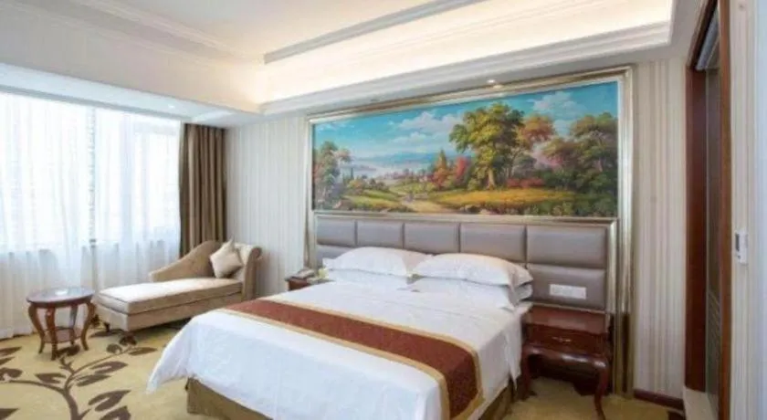 Bed in Vienna International Shanghai Nanxiang