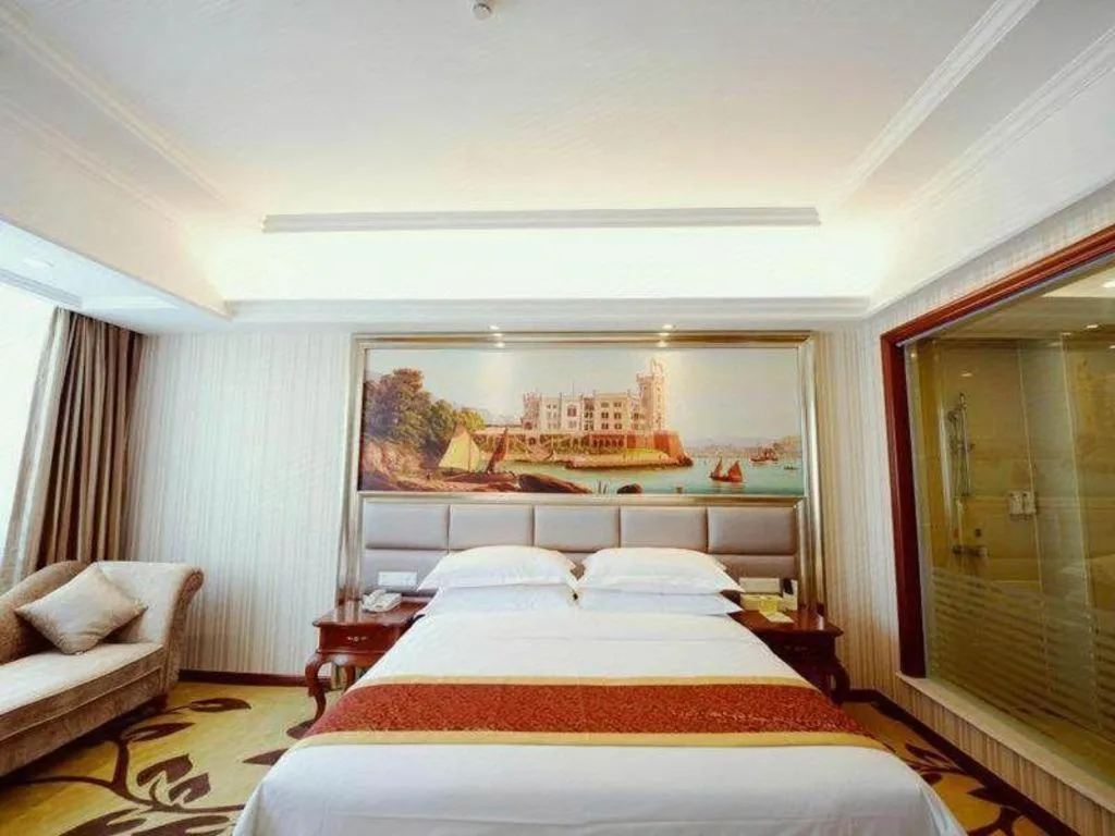 Bed in Vienna International Shanghai Nanxiang