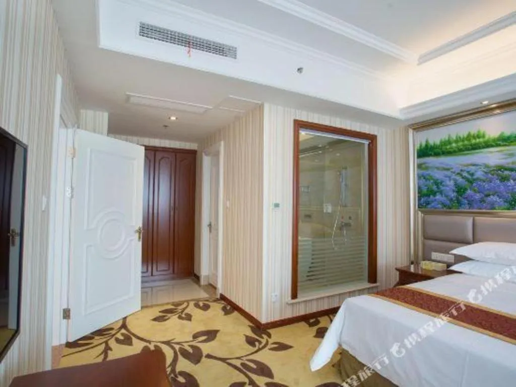 Bed in Vienna International Shanghai Nanxiang